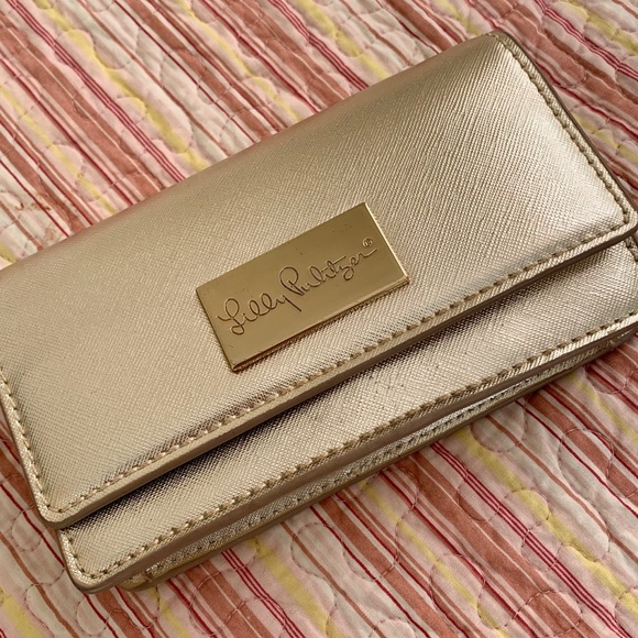 Lilly Pulitzer Handbags - Lily Pulitzer Gold Crossbody